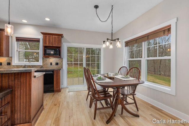 4522 Oakwood Court Se, Leighton Twp, MI 49316