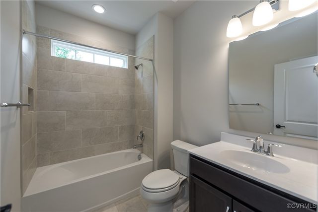 5142 Stavely Rd, Chester, VA 23831