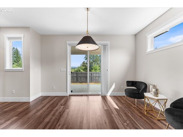 331 W MAPLE St, Washougal, WA 98671
