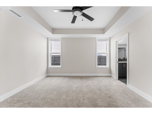 331 W MAPLE St, Washougal, WA 98671