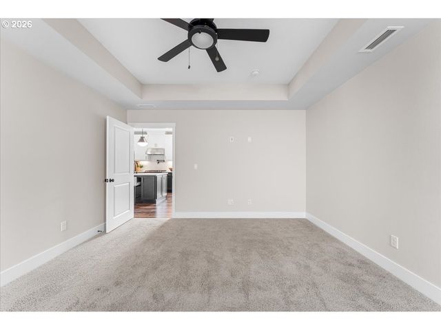331 W MAPLE St, Washougal, WA 98671