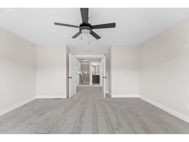 331 W MAPLE St, Washougal, WA 98671