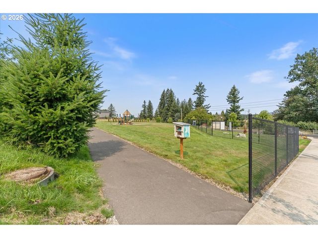 331 W MAPLE St, Washougal, WA 98671