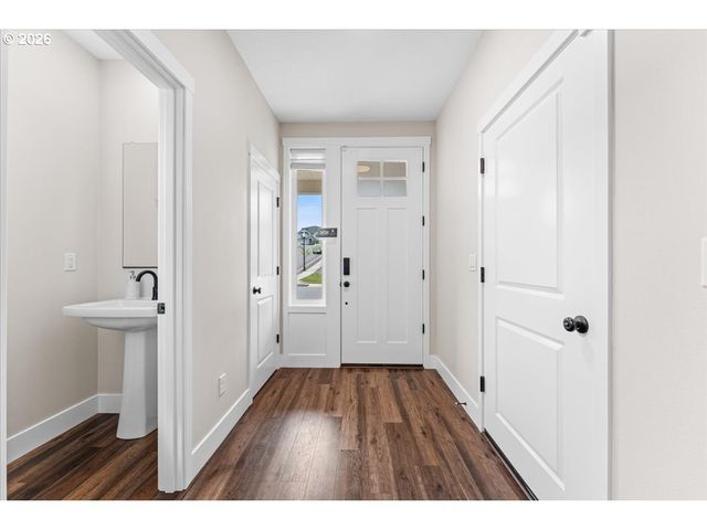 331 W MAPLE St, Washougal, WA 98671