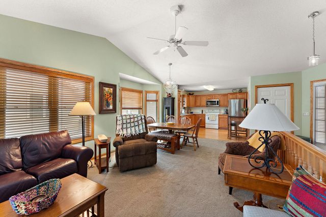 5568 129th Drive N, Hugo, MN 55038