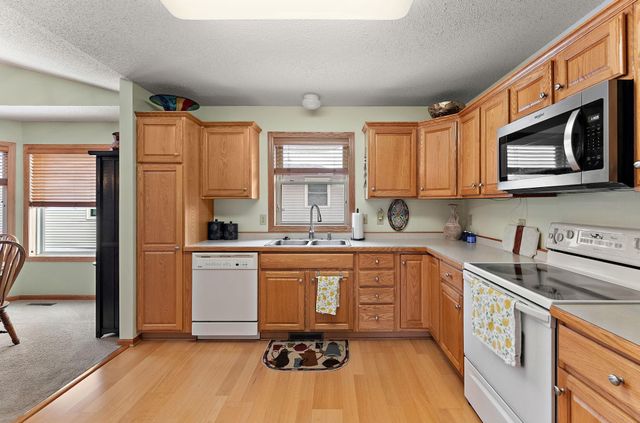5568 129th Drive N, Hugo, MN 55038