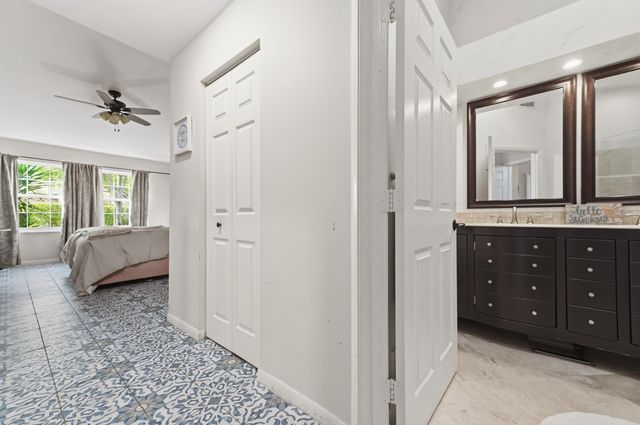 17221 Boca Club Boulevard 3, Boca Raton, FL 33487