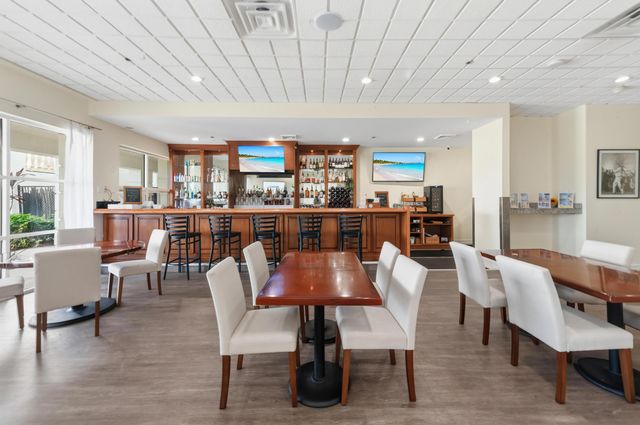 17221 Boca Club Boulevard 3, Boca Raton, FL 33487