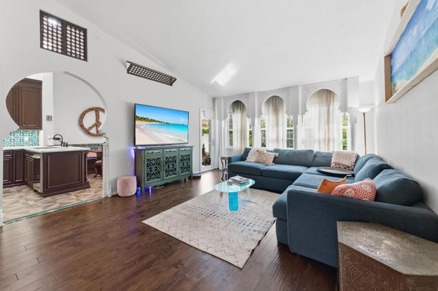 17221 Boca Club Boulevard 3, Boca Raton, FL 33487