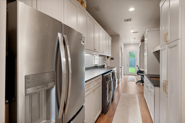 1110 Lone Star Drive, Houston, TX 77055