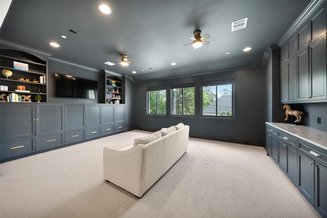 1110 Lone Star Drive, Houston, TX 77055