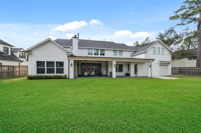 1110 Lone Star Drive, Houston, TX 77055