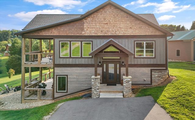 3598 Sugar Tree Drive, Sevierville, TN 37862