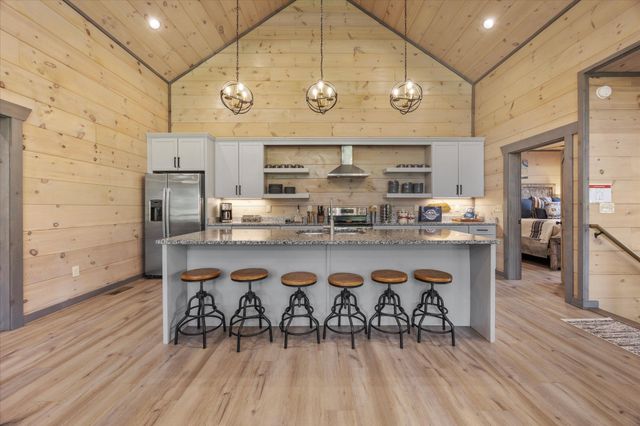 3598 Sugar Tree Drive, Sevierville, TN 37862