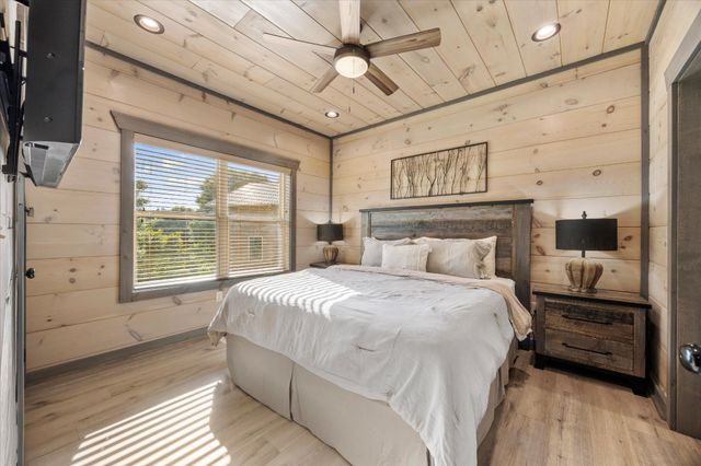 3598 Sugar Tree Drive, Sevierville, TN 37862