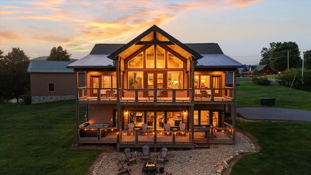 3598 Sugar Tree Drive, Sevierville, TN 37862