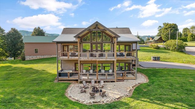 3598 Sugar Tree Drive, Sevierville, TN 37862