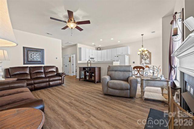 11613 Coddington Ridge Drive, Charlotte, NC 28214