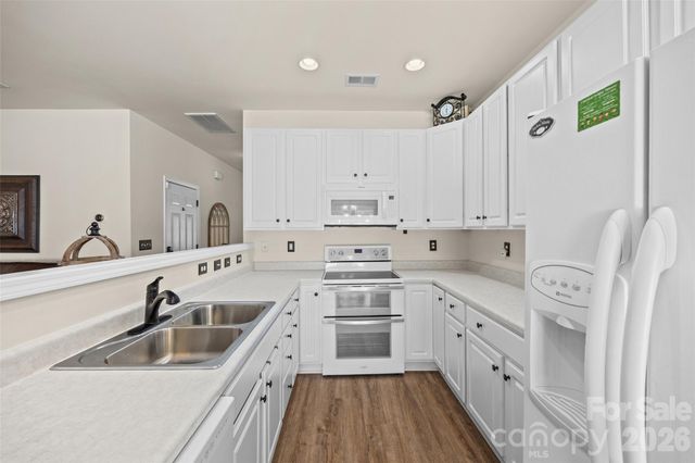 11613 Coddington Ridge Drive, Charlotte, NC 28214