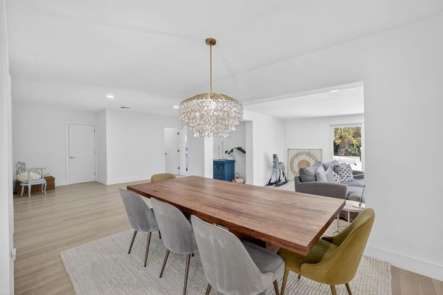 876 NW 6th Avenue, Boca Raton, FL 33432
