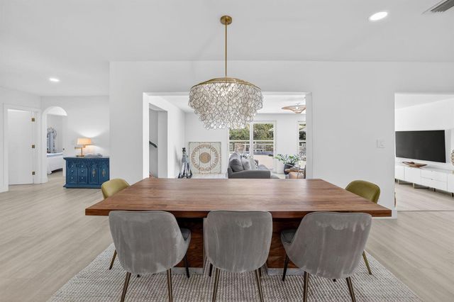 876 NW 6th Avenue, Boca Raton, FL 33432