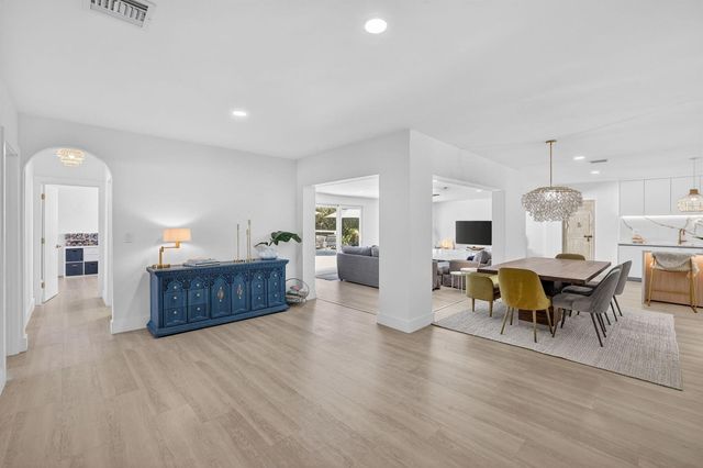876 NW 6th Avenue, Boca Raton, FL 33432