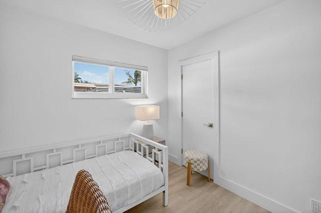 876 NW 6th Avenue, Boca Raton, FL 33432