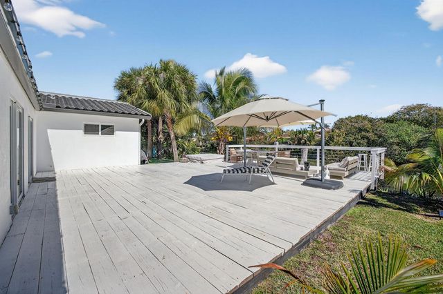 876 NW 6th Avenue, Boca Raton, FL 33432