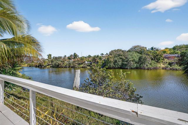 876 NW 6th Avenue, Boca Raton, FL 33432