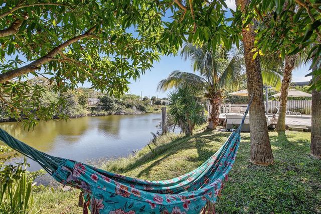 876 NW 6th Avenue, Boca Raton, FL 33432