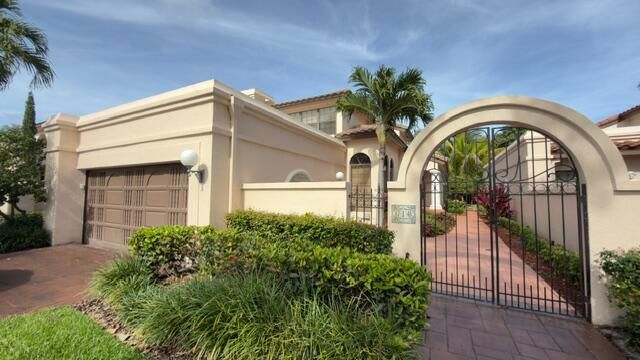 714 Deer Creek Via Genova, Deerfield Beach, FL 33442