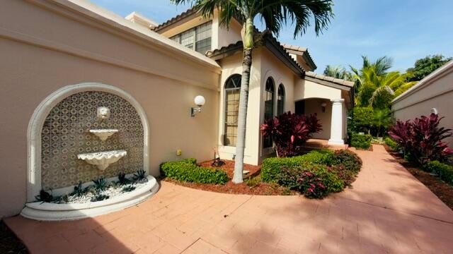 714 Deer Creek Via Genova, Deerfield Beach, FL 33442