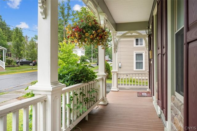 20 Mulberry Street, Kirkland, NY 13323