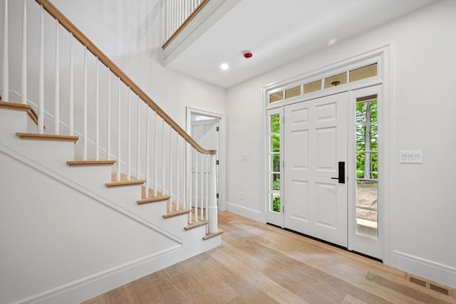 423 Middle Street, West Newbury, MA 01985