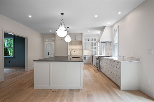 423 Middle Street, West Newbury, MA 01985