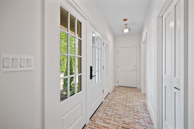 423 Middle Street, West Newbury, MA 01985
