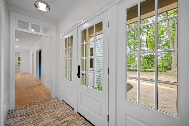 423 Middle Street, West Newbury, MA 01985