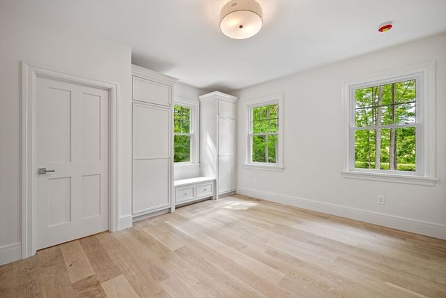423 Middle Street, West Newbury, MA 01985
