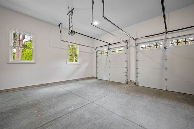 423 Middle Street, West Newbury, MA 01985