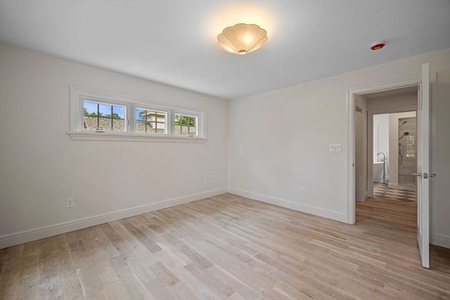 423 Middle Street, West Newbury, MA 01985