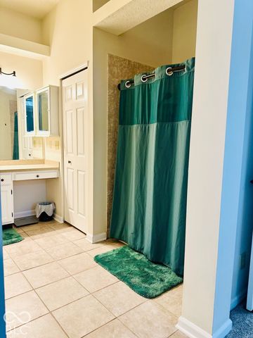 13837 Wabash Drive, Fishers, IN 46038