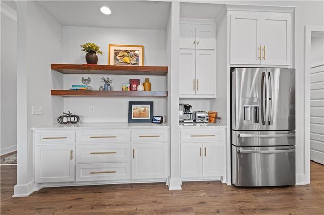 7119 Gillette Street, Shawnee, KS 66216