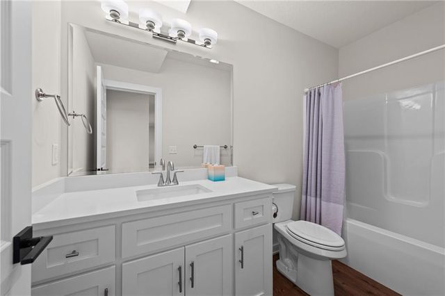 7119 Gillette Street, Shawnee, KS 66216
