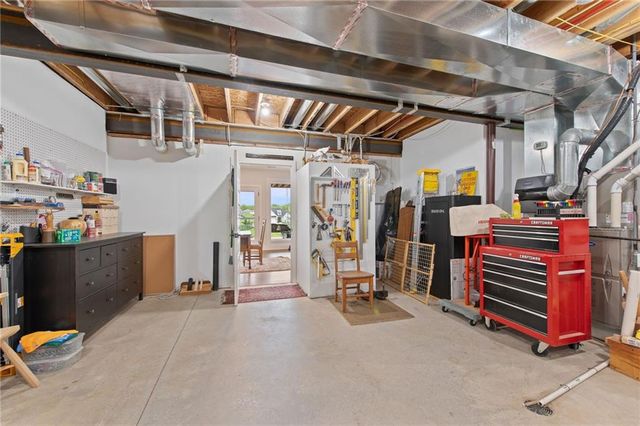 7119 Gillette Street, Shawnee, KS 66216