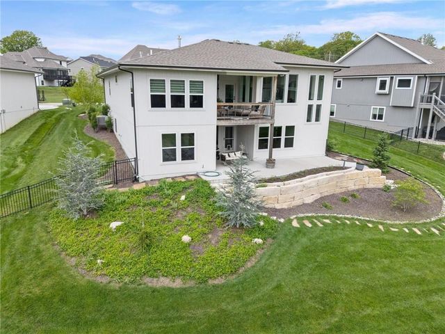 7119 Gillette Street, Shawnee, KS 66216