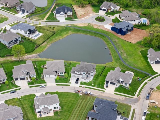 7119 Gillette Street, Shawnee, KS 66216