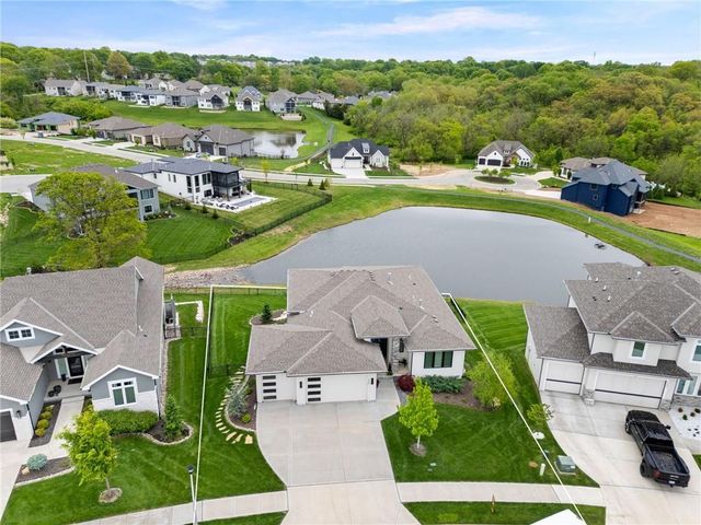 7119 Gillette Street, Shawnee, KS 66216