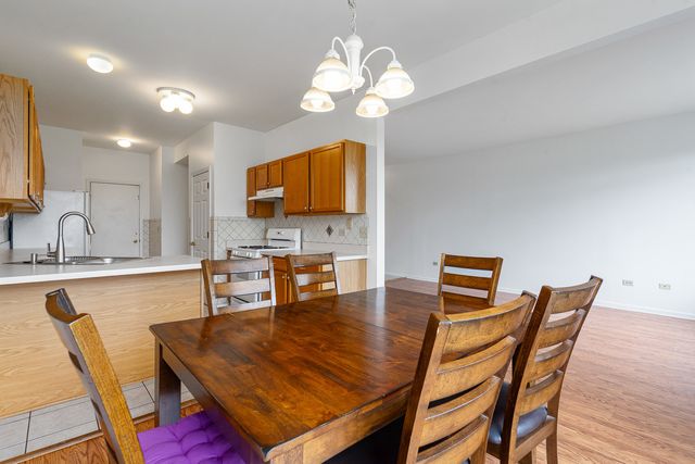 18261 Kirby Drive, Tinley Park, IL 60487