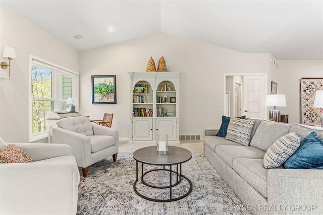 2137 Lamberton Creek Lane 22, Grand Rapids, MI 49505