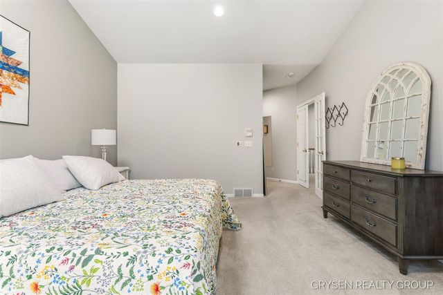 2137 Lamberton Creek Lane 22, Grand Rapids, MI 49505